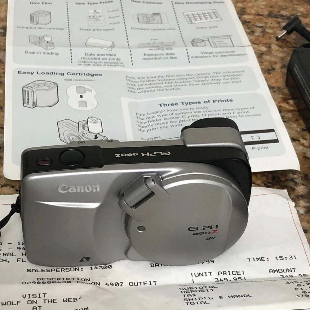 CANON ELPH Z490 FINE PIX DIGITAL ZOOM CAMERA